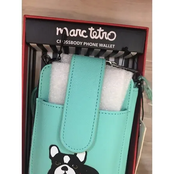 Marc Tetro Dog Crossbody Phone Wallet NEW W/ Tags Comes With Gift Box - Picture 3 of 10